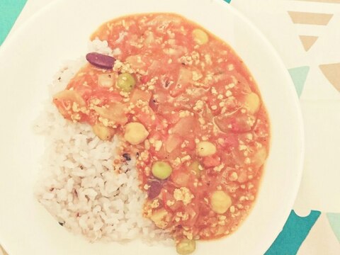 トマトとビーンズのキーマカレー